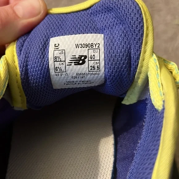 MAKE ME AN OFFER 🤑 EUC ⭐️⭐️New Balance MINIMUS IONIX 3090V2 women’s size 8.5 - Picture 6 of 6